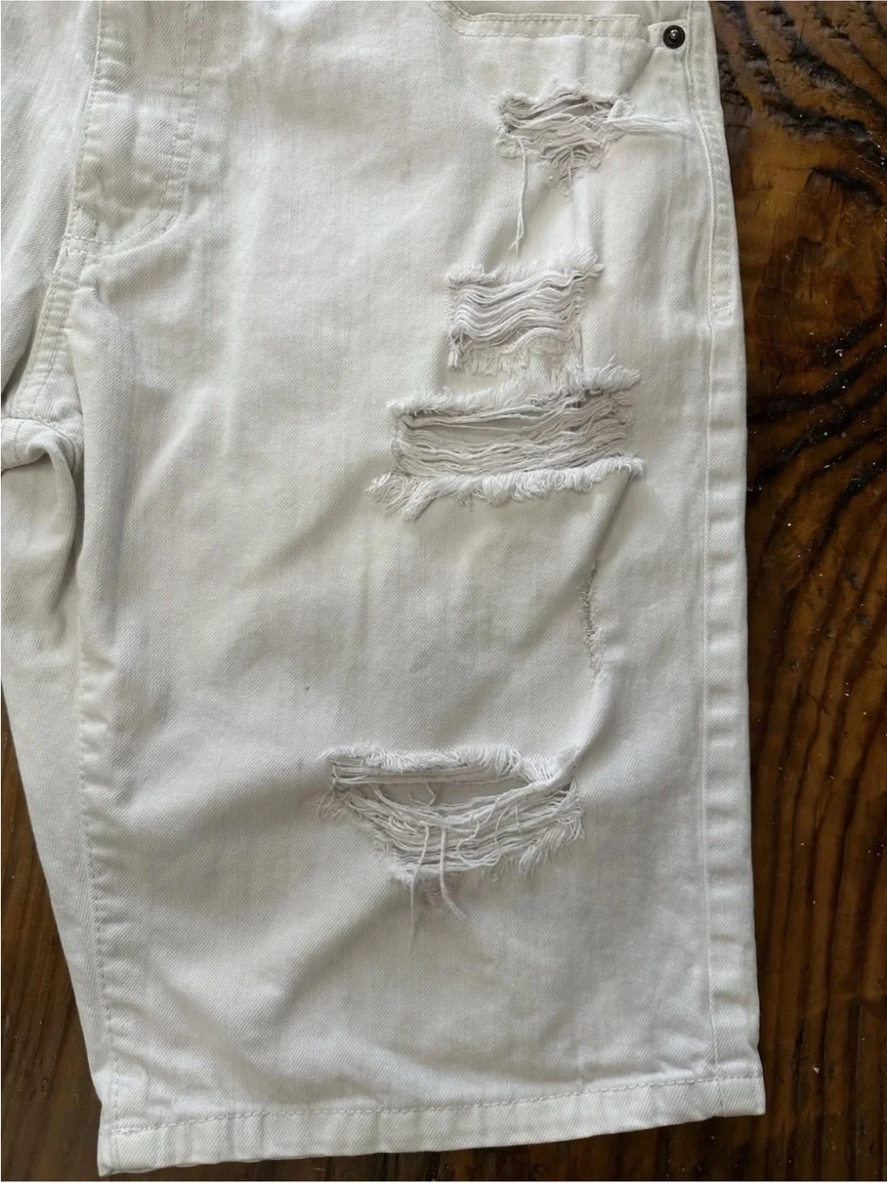 SouthPole Men’s 34 Ivory Distressed  Urban Streetwear Shorts Y2K